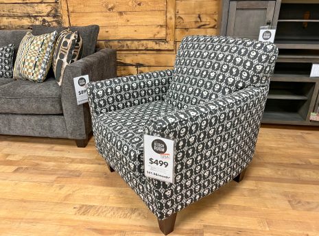 black & white flower pattern accent chair on sale now in the stock room discount furniture warehouse in rockford, il